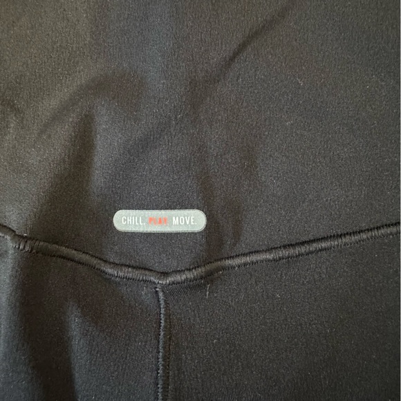 Aerie Chill Play Move Leggings - Picture 5 of 5